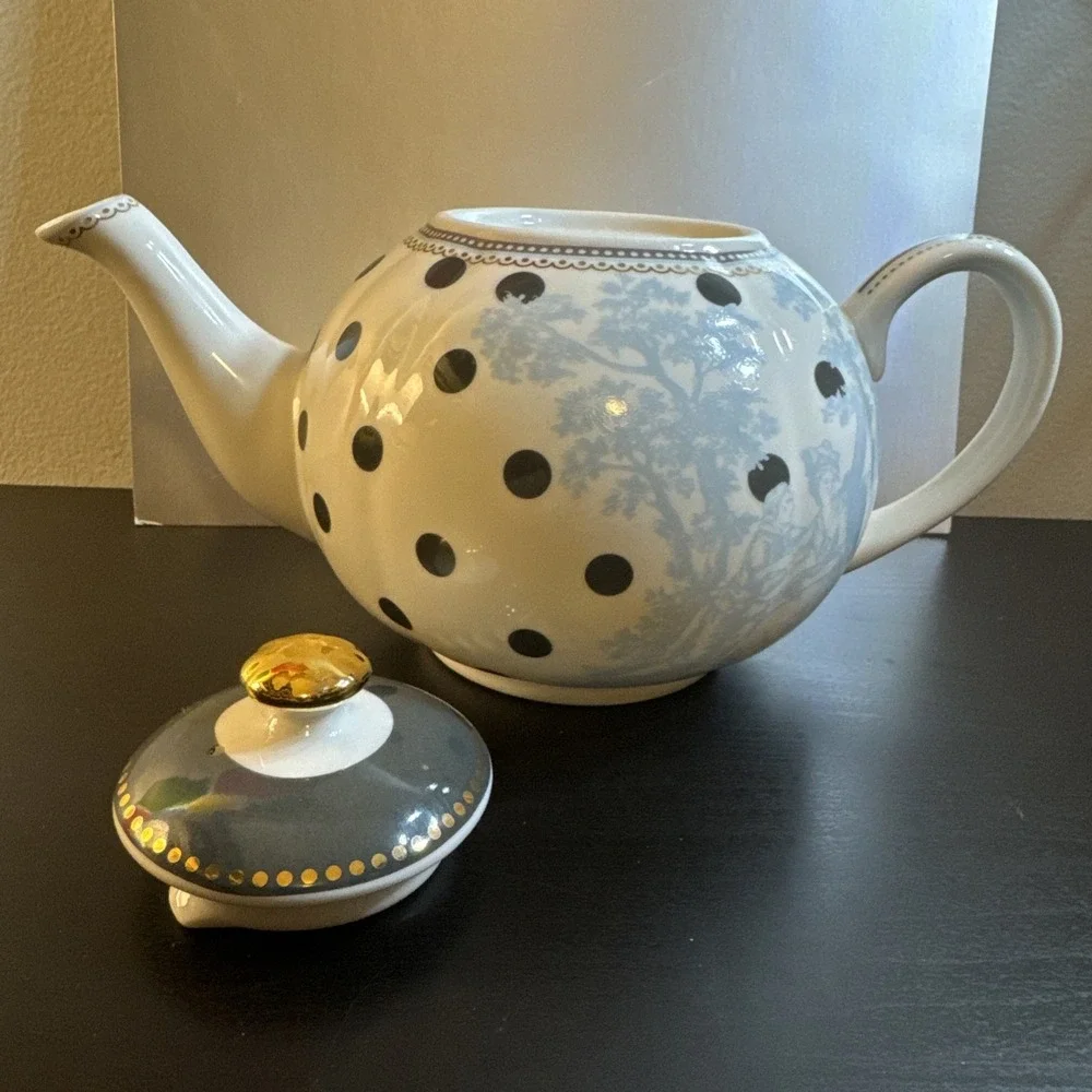 Grace's Fine China Teaware Scallop Navy Teapot &‎ Lid Fine China Dinnerware